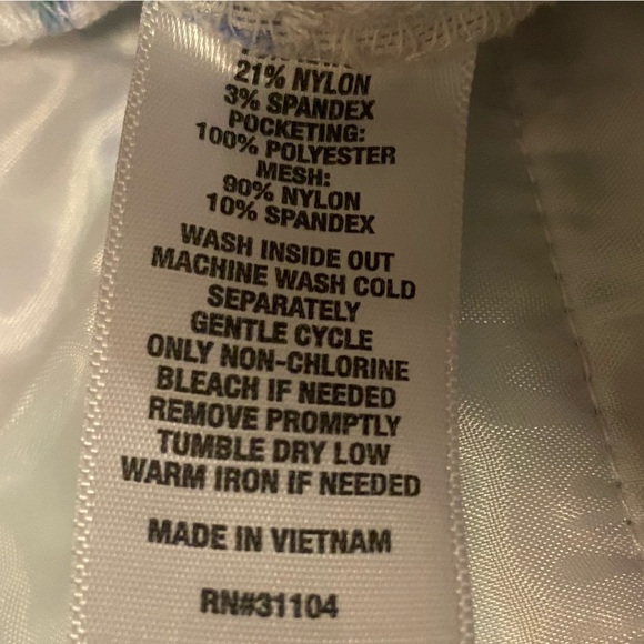 Kim Rogers. Women’s Long Shorts. Tropical/Scenery. Size 14. - Picture 4 of 5